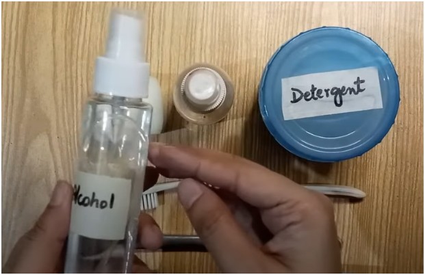 Does Acrylic Paint Wash Off Clothes Easily?